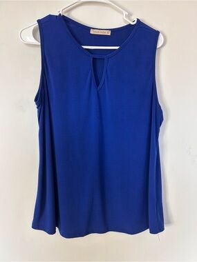coco's cloZet Royal Blue Sleeveless Keyhole Blouse - Size Large
